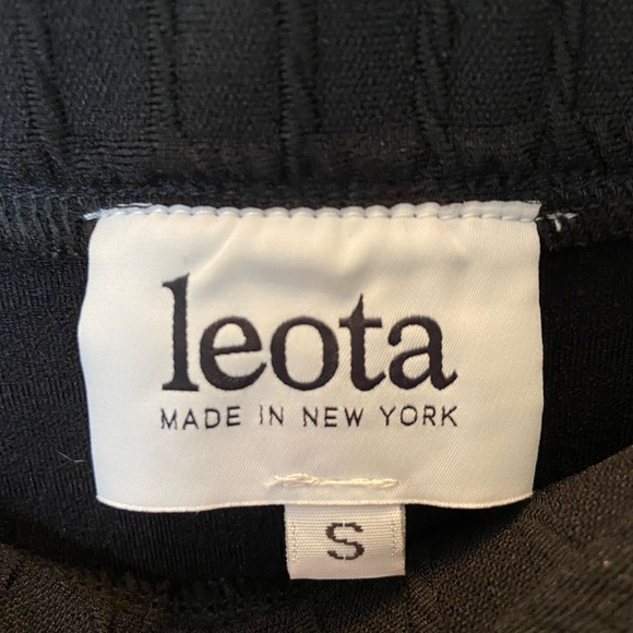 Textured pencil skirt - Picture 4 of 4